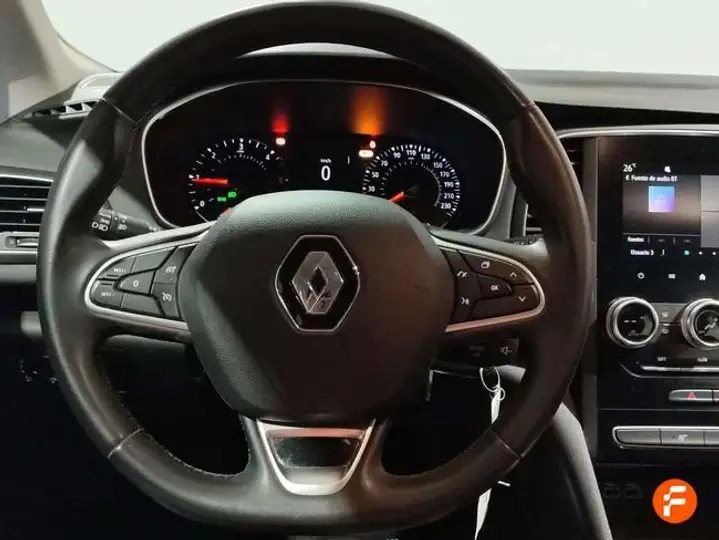 Renault Mégane 2023, foto 23
