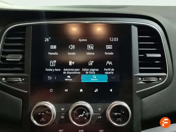 Renault Mégane 2023, foto 18