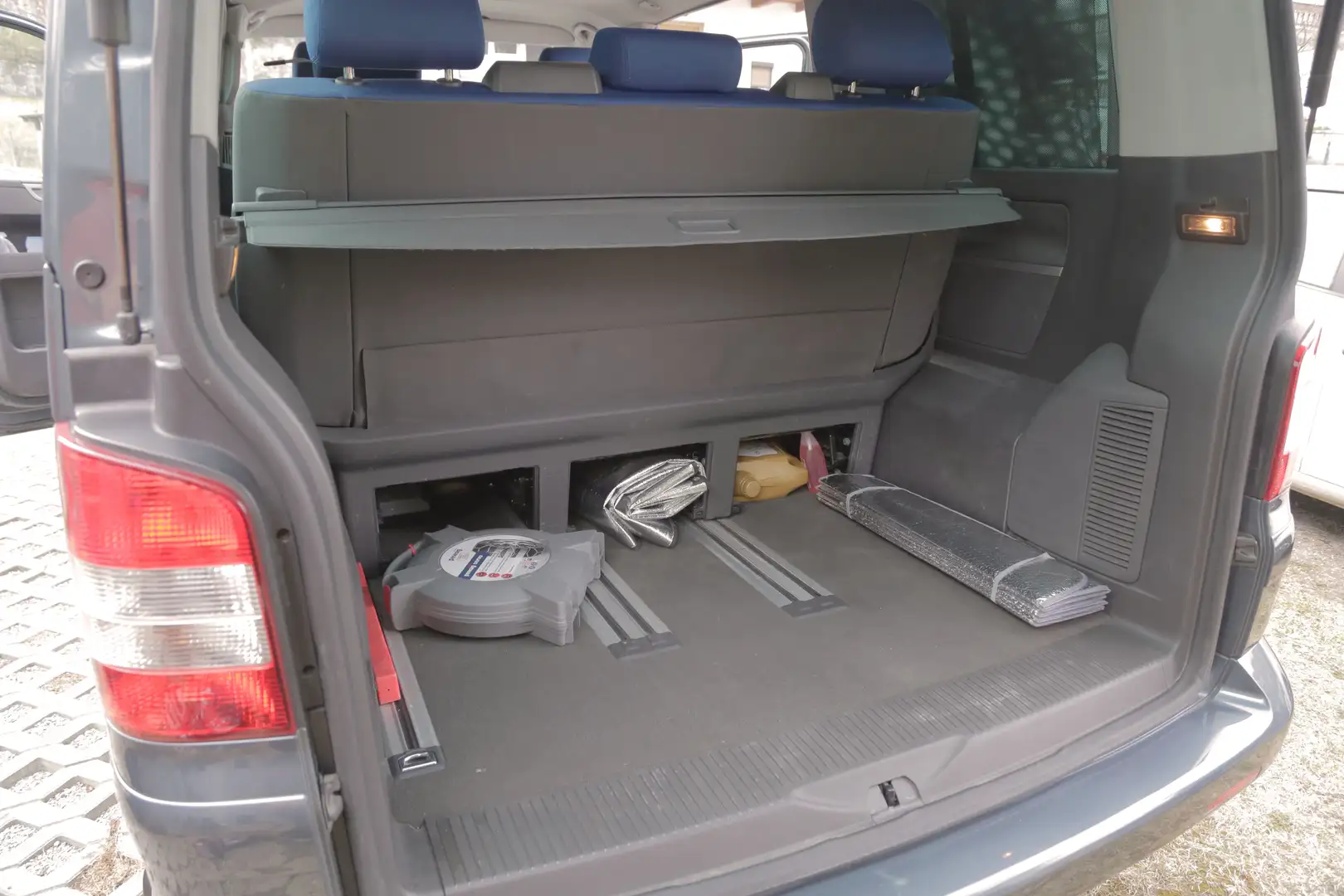 Volkswagen T5 Multivan Multivan 2,5 TDI Silber - 2