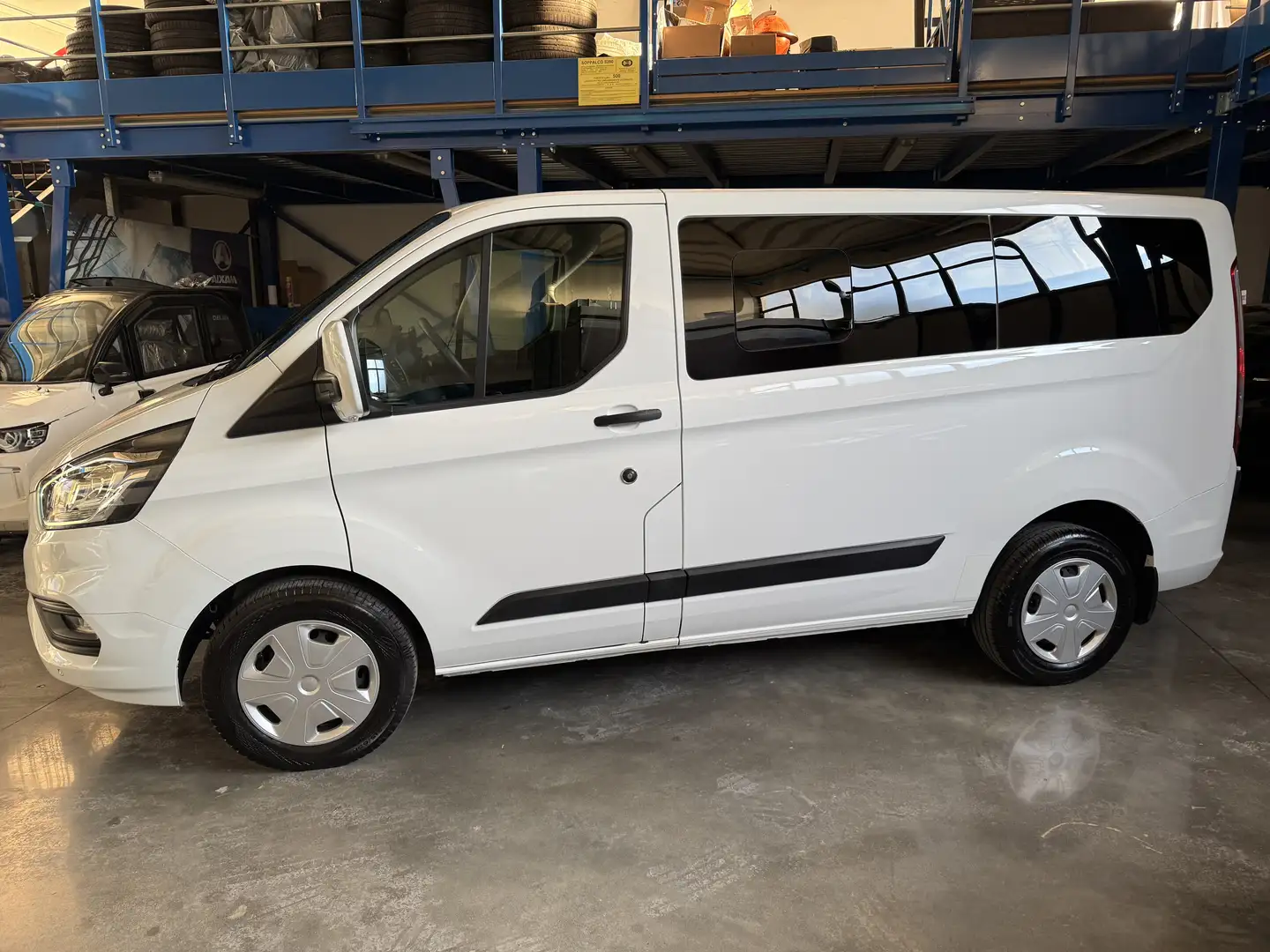 Ford Transit Custom 9 posti 130 cv -PRIVATO NO IVA - Bianco - 2