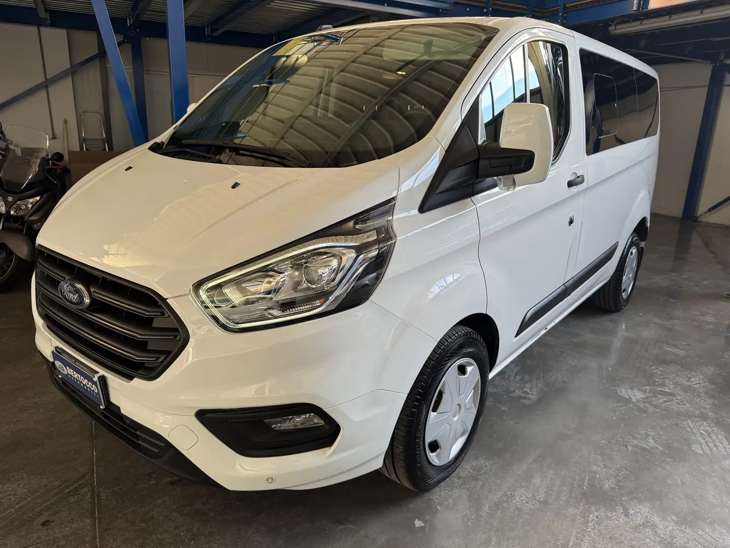 Ford Transit Custom 9 posti 130 cv -PRIVATO NO IVA - Bianco - 1