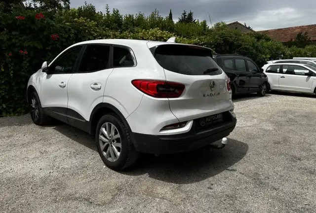 Renault Kadjar view 3