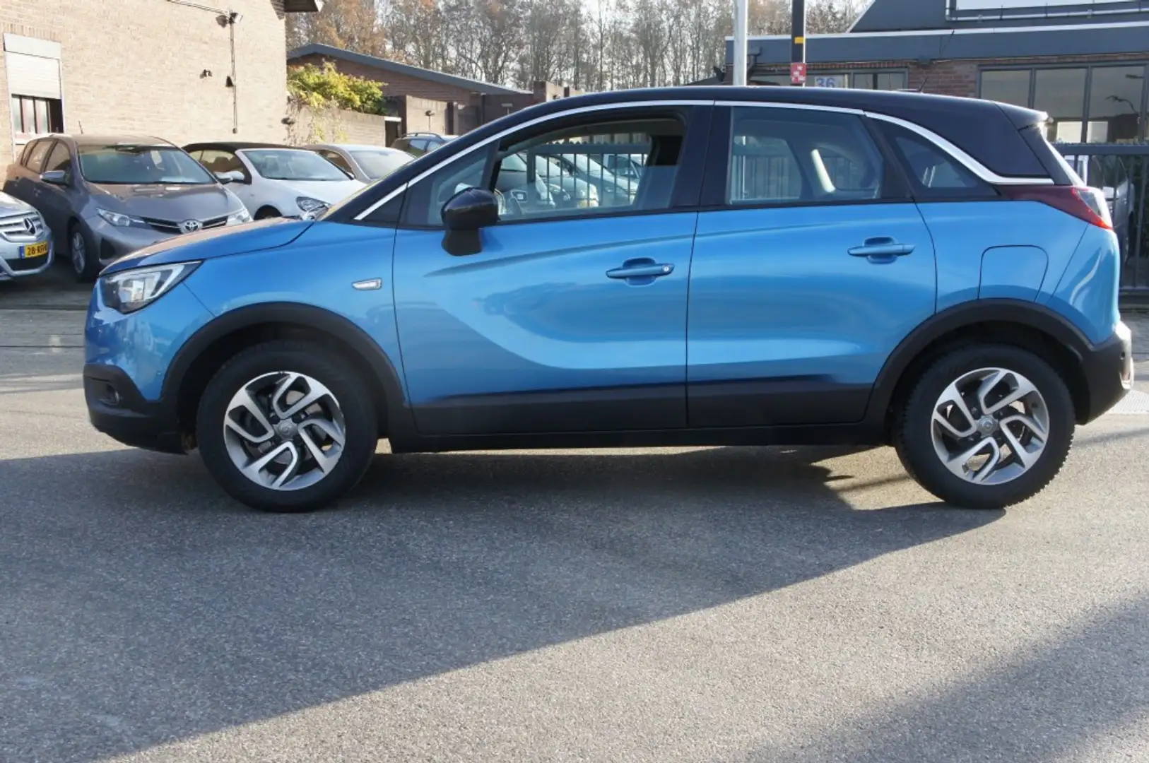 Opel Crossland X 1.2 T. 131PK INNOVATION 360grCAMERA/H.LEDER/NAVI/A Bleu - 2