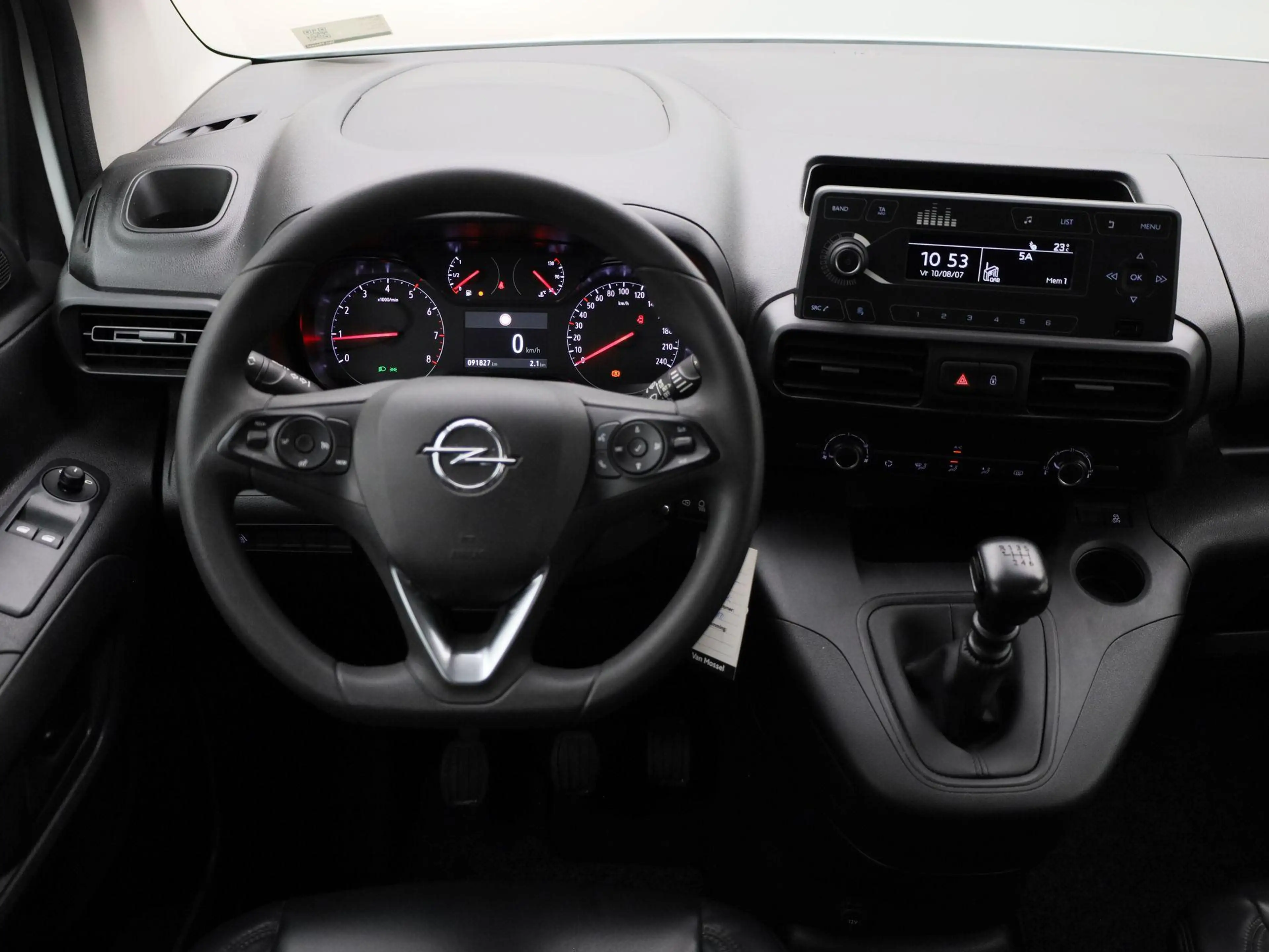 Opel Combo Life 1.5 Turbo D 100 MT6 Edition — photo 7