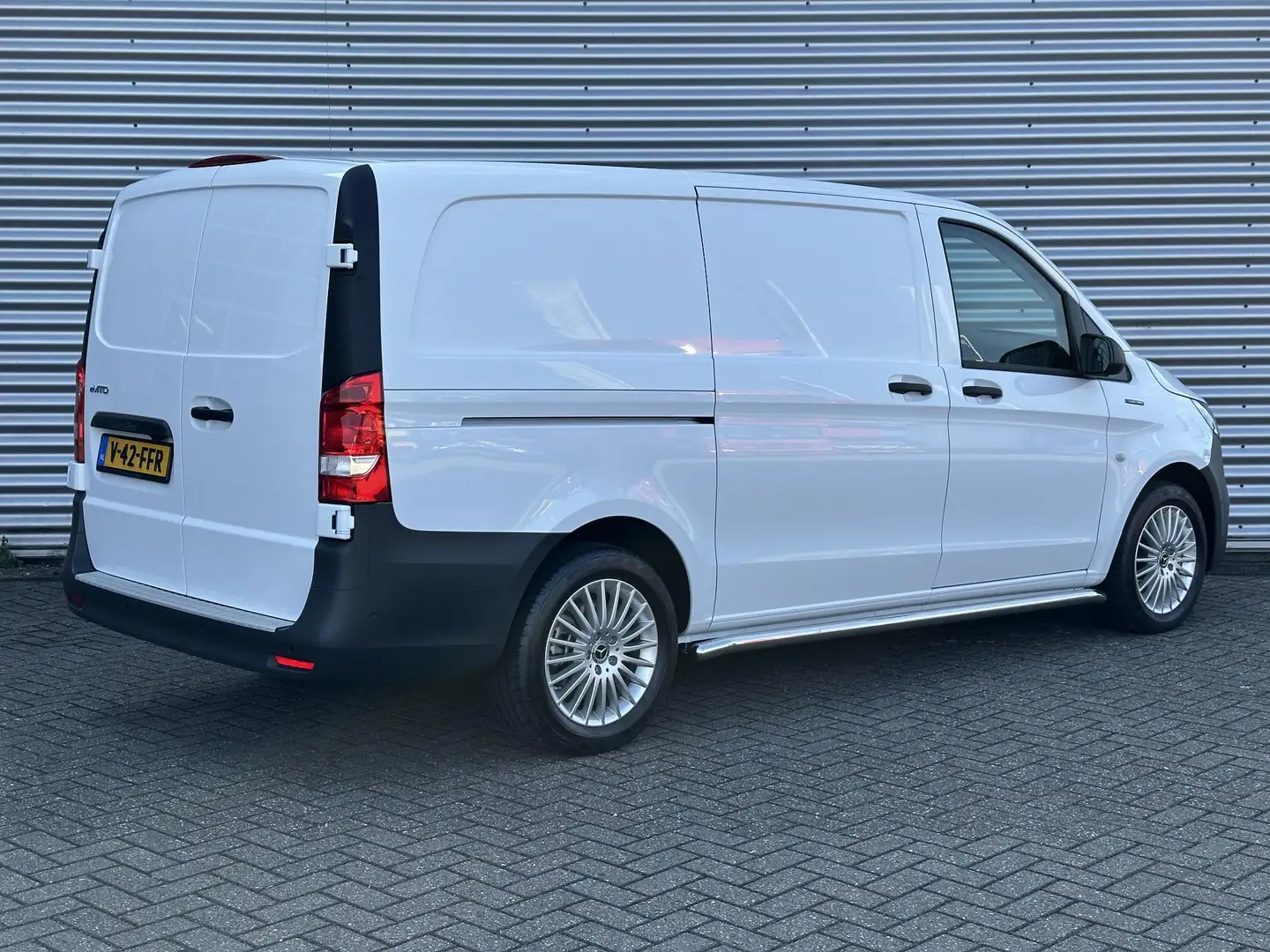 Mercedes-Benz Vito eVito 112 L2 Facelift-model 60 kWh 100% Elektrisch Blanc - 2
