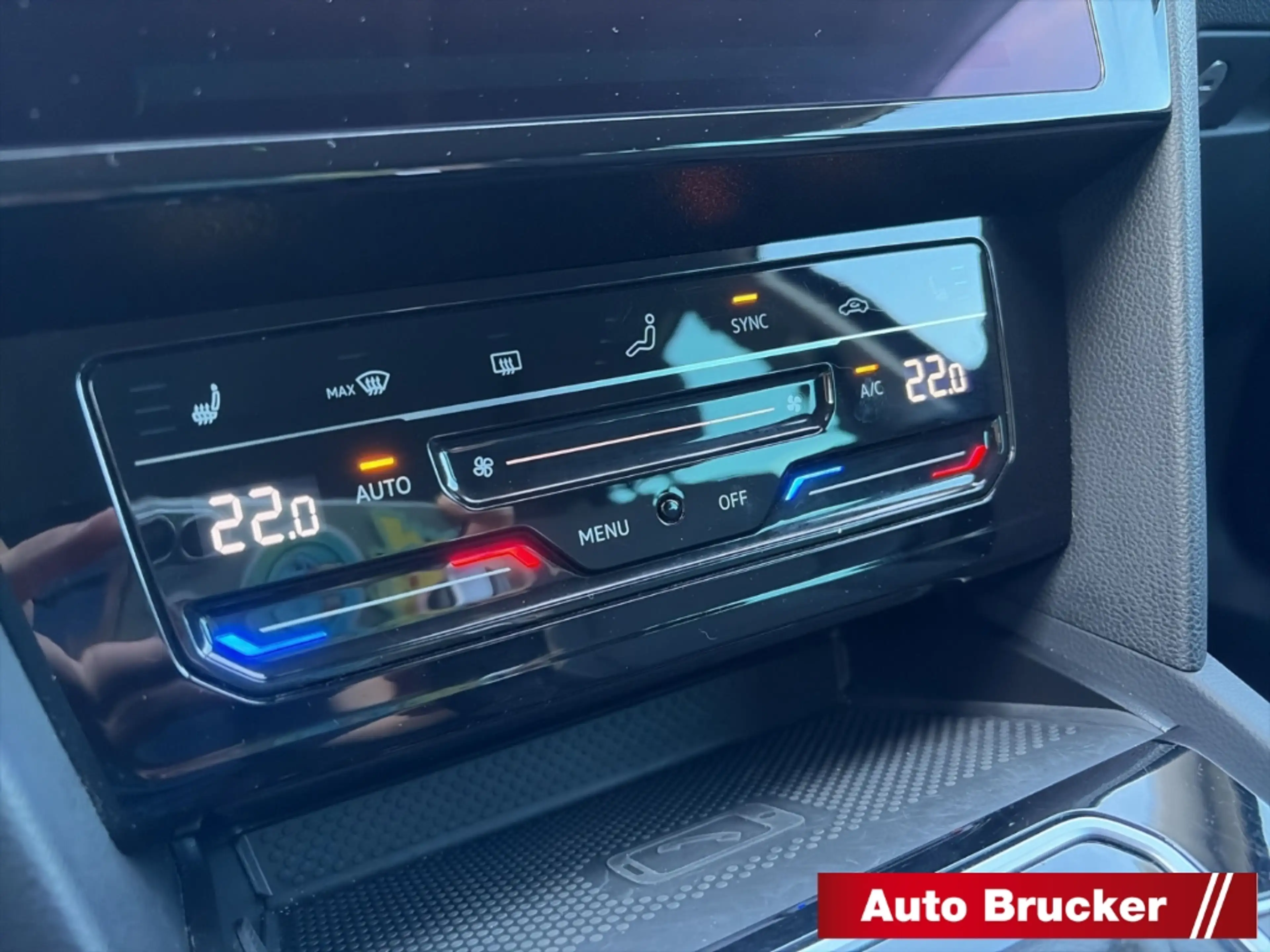 Volkswagen Passat Variant Business 2.0 TDI AHK+LED+NAVI+SHZ-3-ZONEN-KLIMA — photo 12