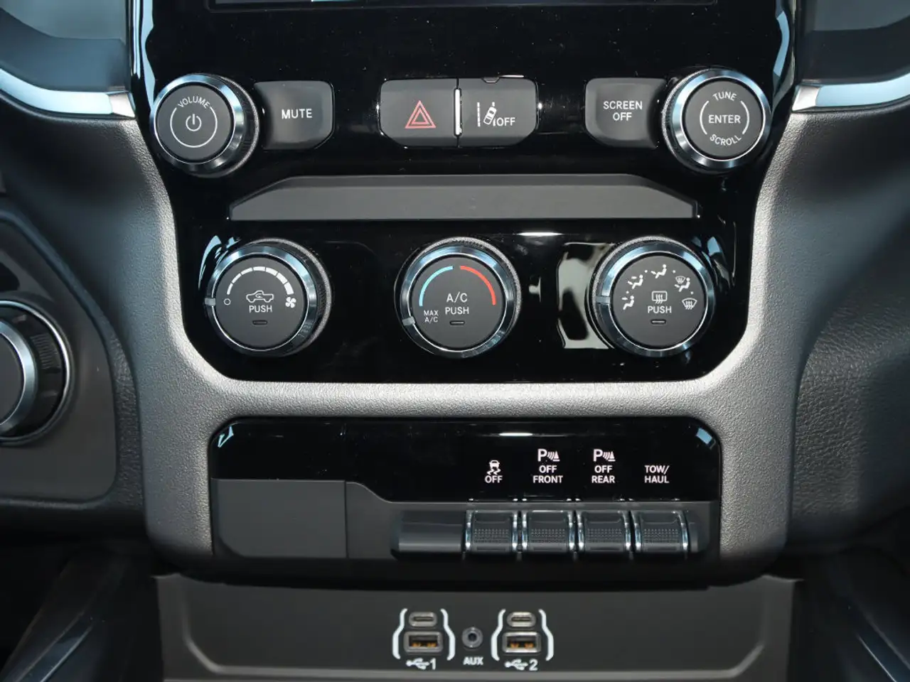 RAM 1500 photo RAM 1500