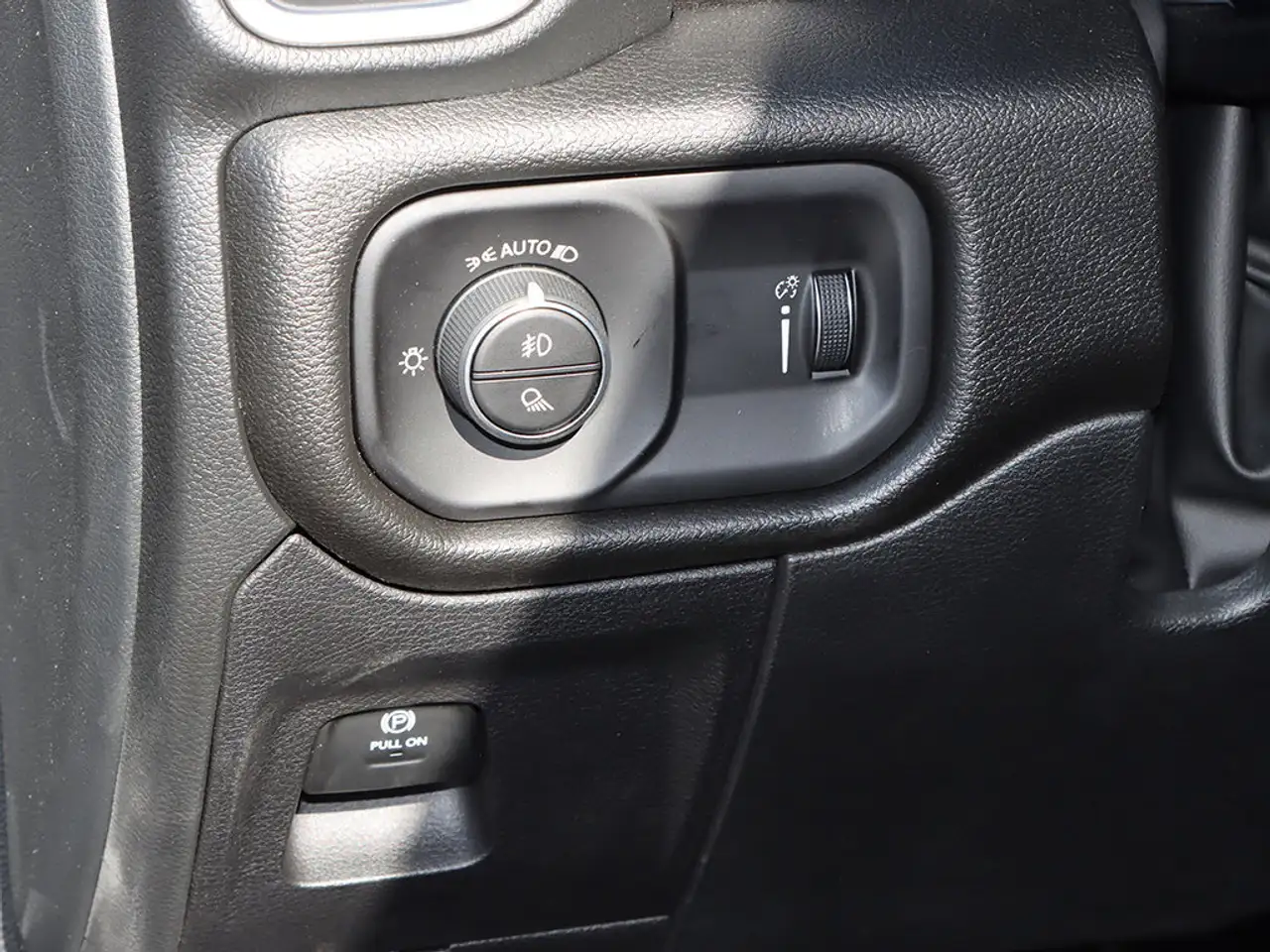 RAM 1500 photo RAM 1500