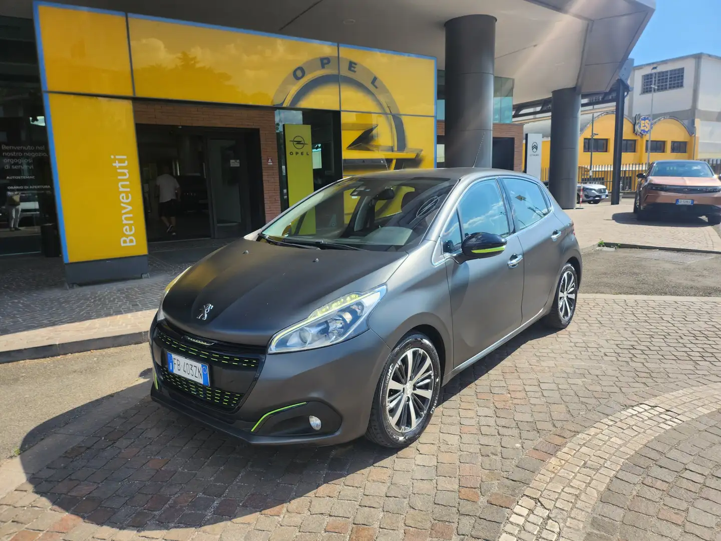 Peugeot 208 208  5p 1.2 puretech Active 82cv Grigio - 1