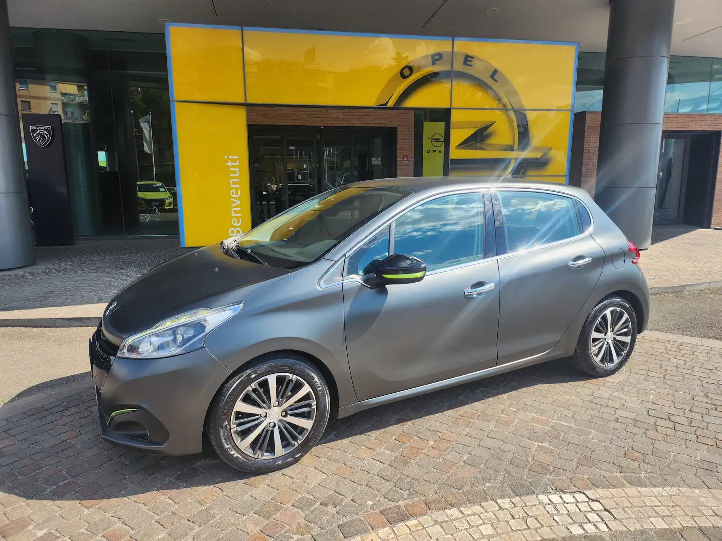 Peugeot 208 208  5p 1.2 puretech Active 82cv Grigio - 2