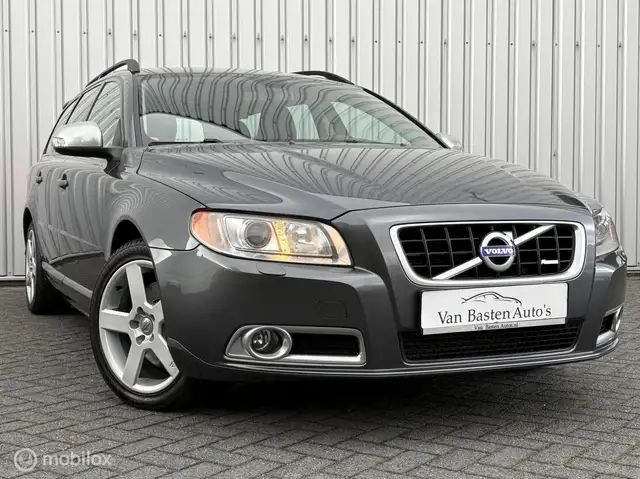 Volvo V70 2.5T R-Design | 210pk | Trekhaak | Youngtimer | 10