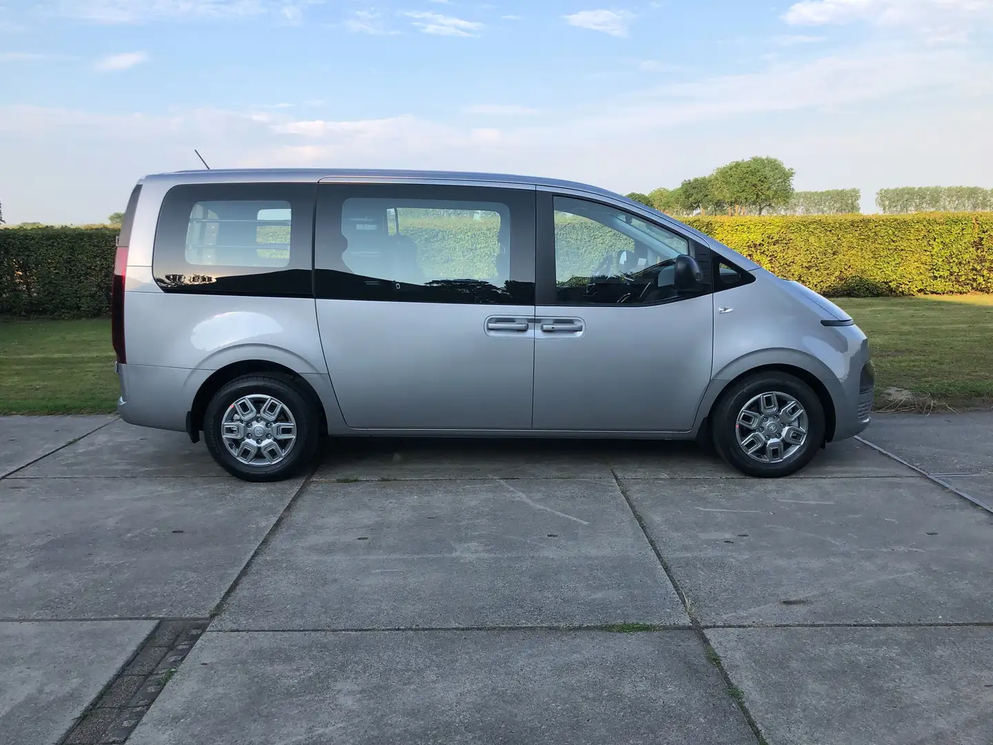 Hyundai STARIA Dubbele cabine Ex. BTW Argintiu - 1