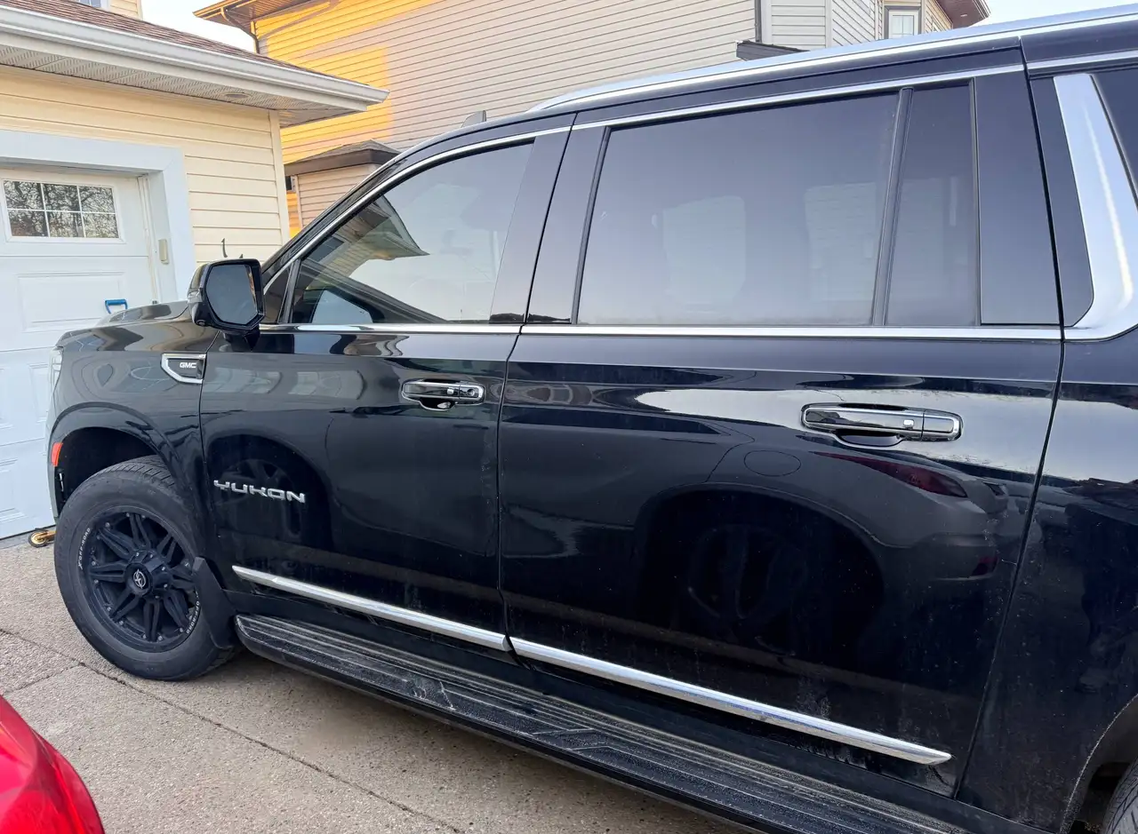 GMC Yukon снимка GMC Yukon
