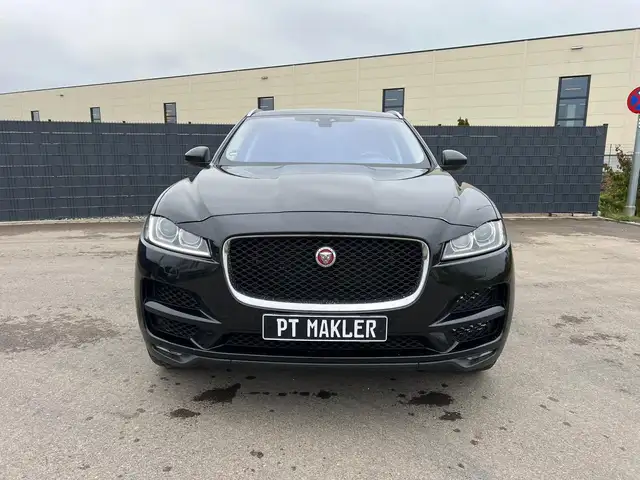 Jaguar F-Pace Portfolio AWD