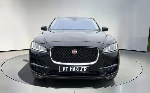 Jaguar F-Pace Portfolio AWD