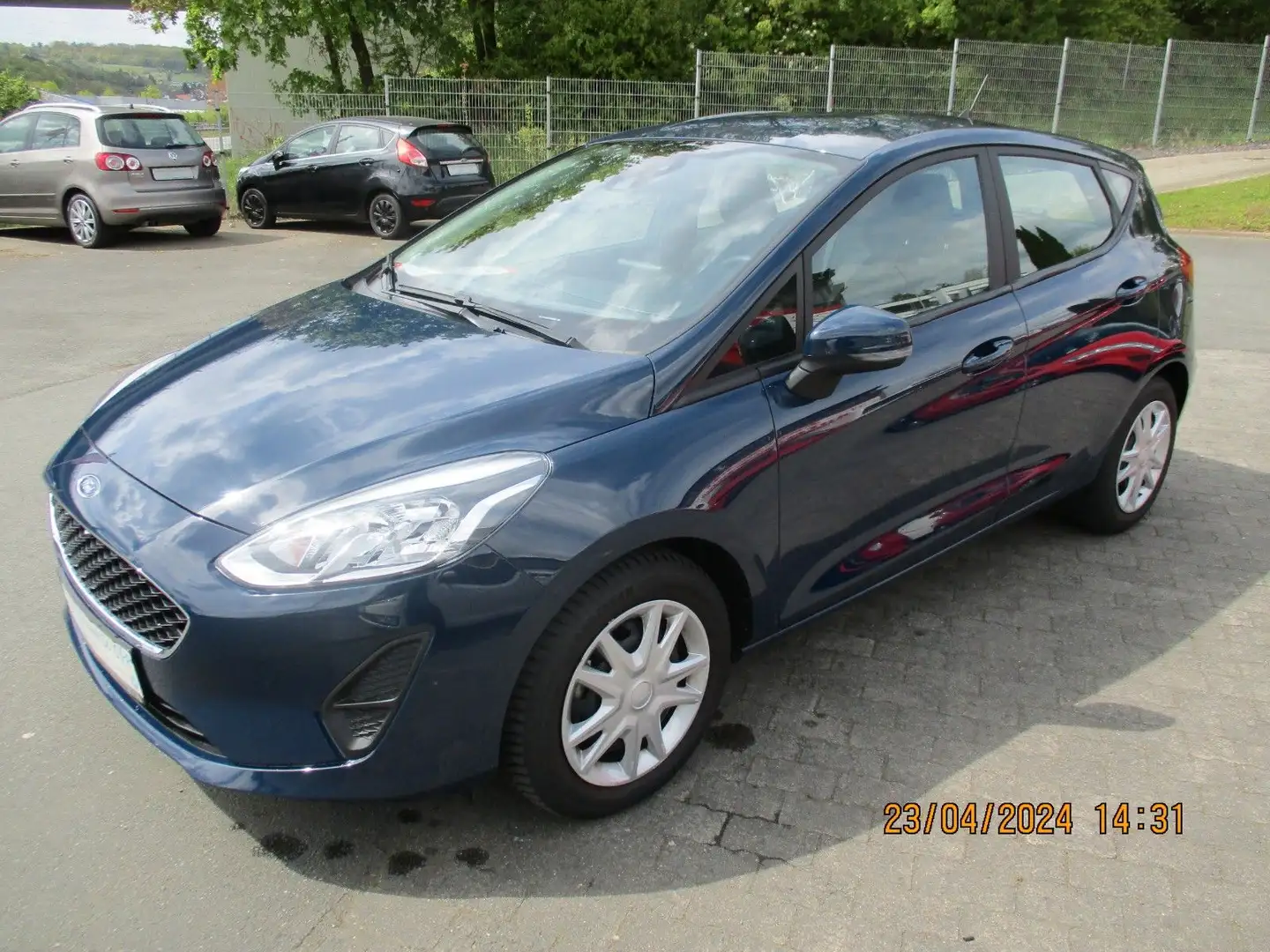 Ford Fiesta Cool&Connect Klima LED Azul - 1