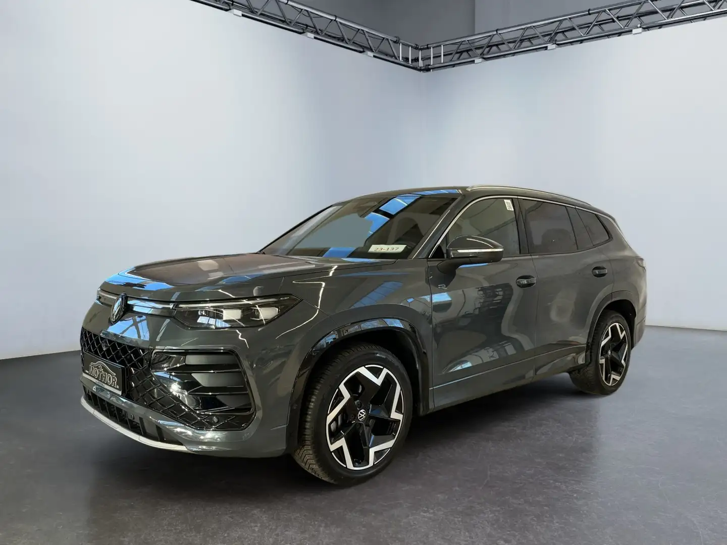 Volkswagen Tayron R-Line 2.0 TDI DSG 4Motion AHK schwenkbar Grau - 2