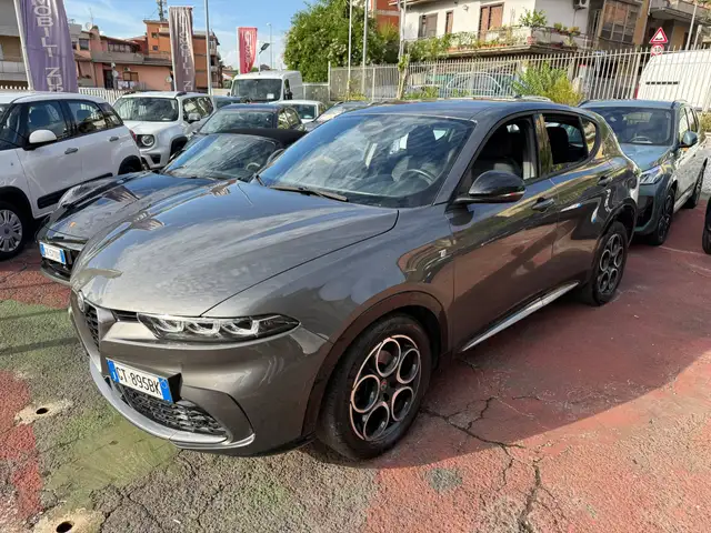 Alfa Romeo Tonale view 3