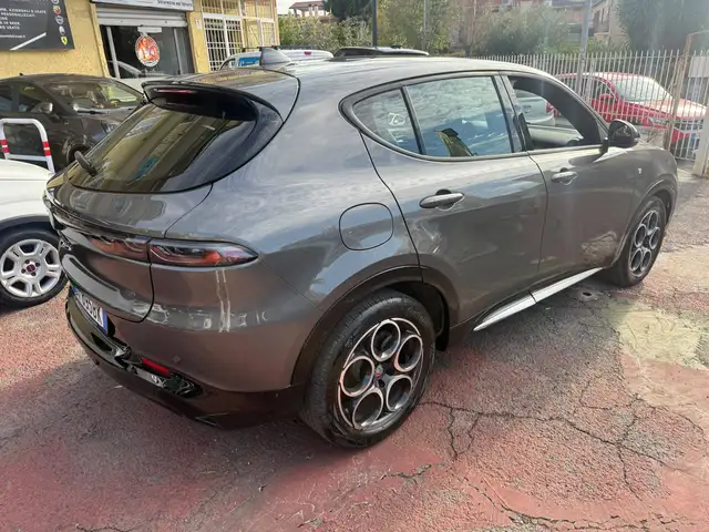 Alfa Romeo Tonale view 5