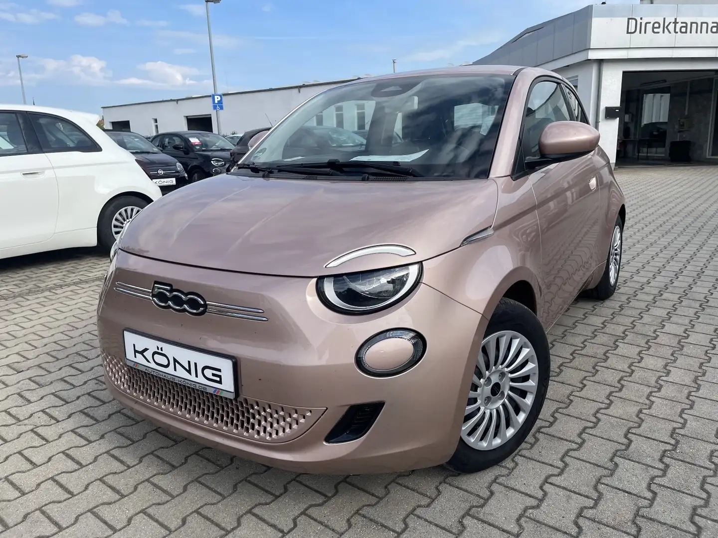 Fiat 500e Neuer 500 Elektro 320km Reichweite Gold - 1