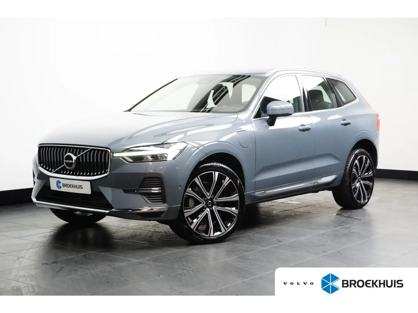 Volvo XC60 Recharge T6 AWD Ultimate Bright | Lightning Pack | Grijs - 1