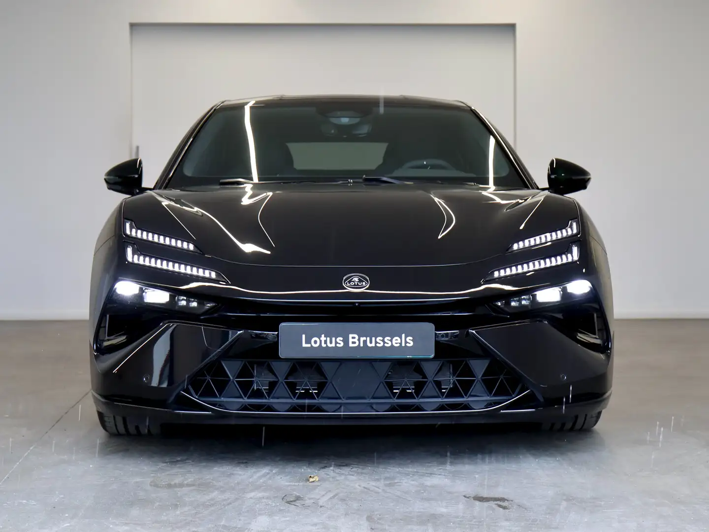 Lotus Emeya Emeya 600 GT Noir - 1