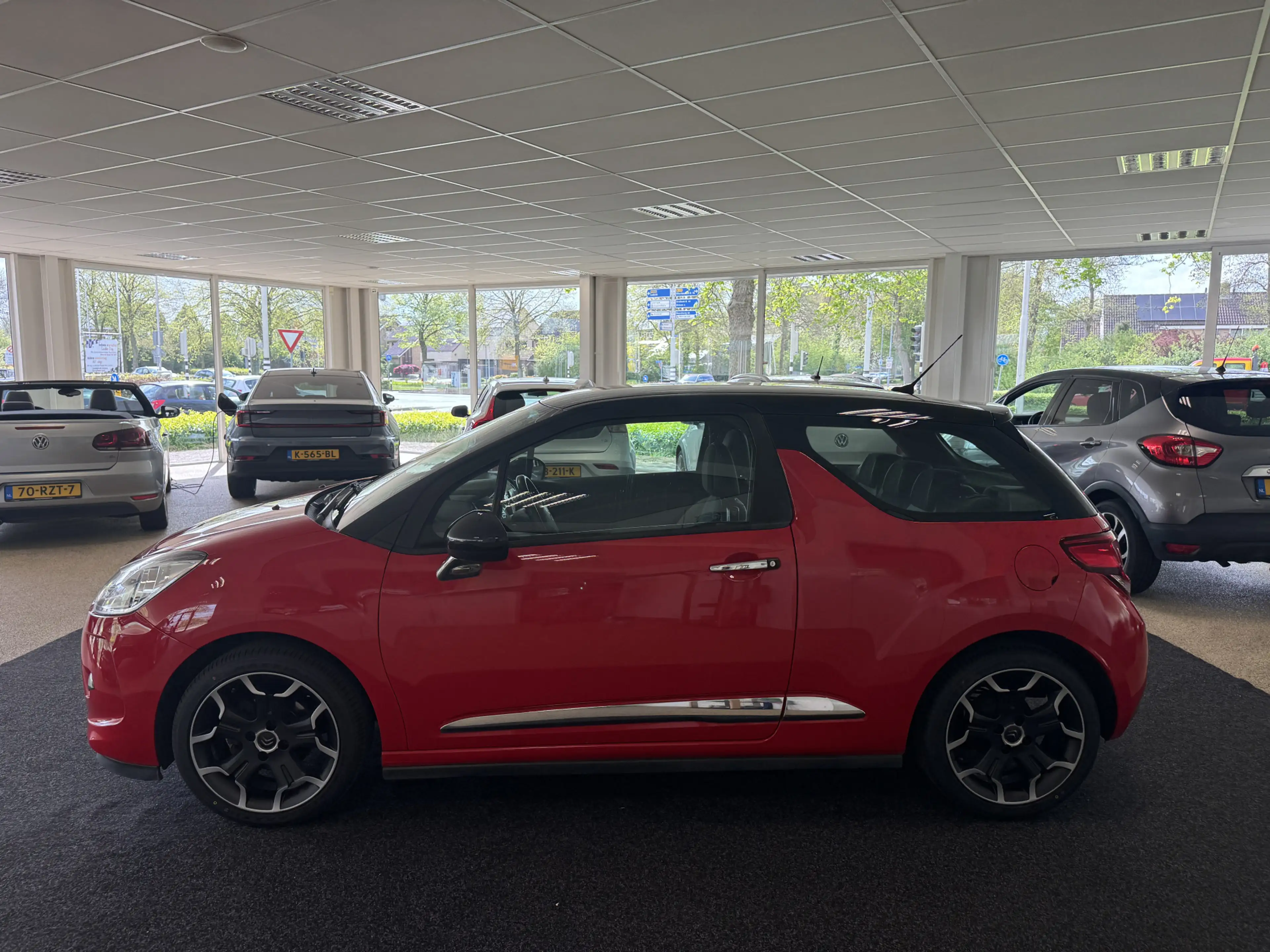 Citroen DS3 1.2 VTi Chic — photo 6