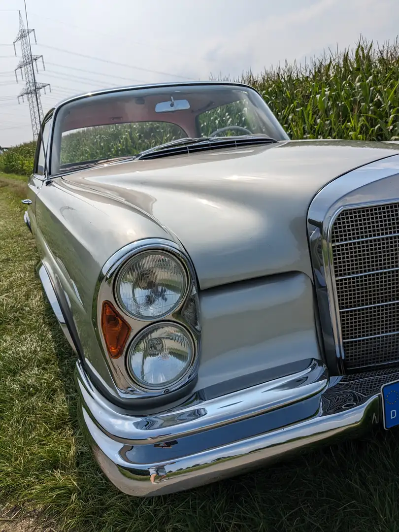 Mercedes-Benz 220 coupe   W 111 Silber - 2