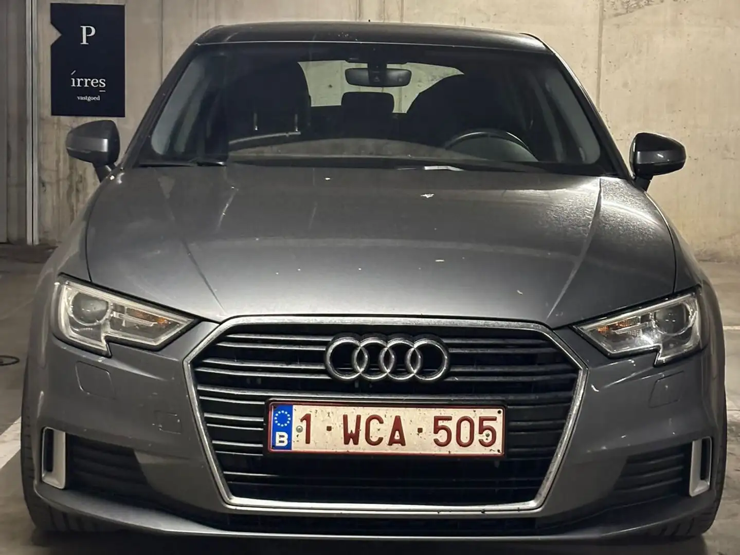 Audi A3 A3 1.5 TFSI cylinder Sportback S tronic sport Grijs - 1