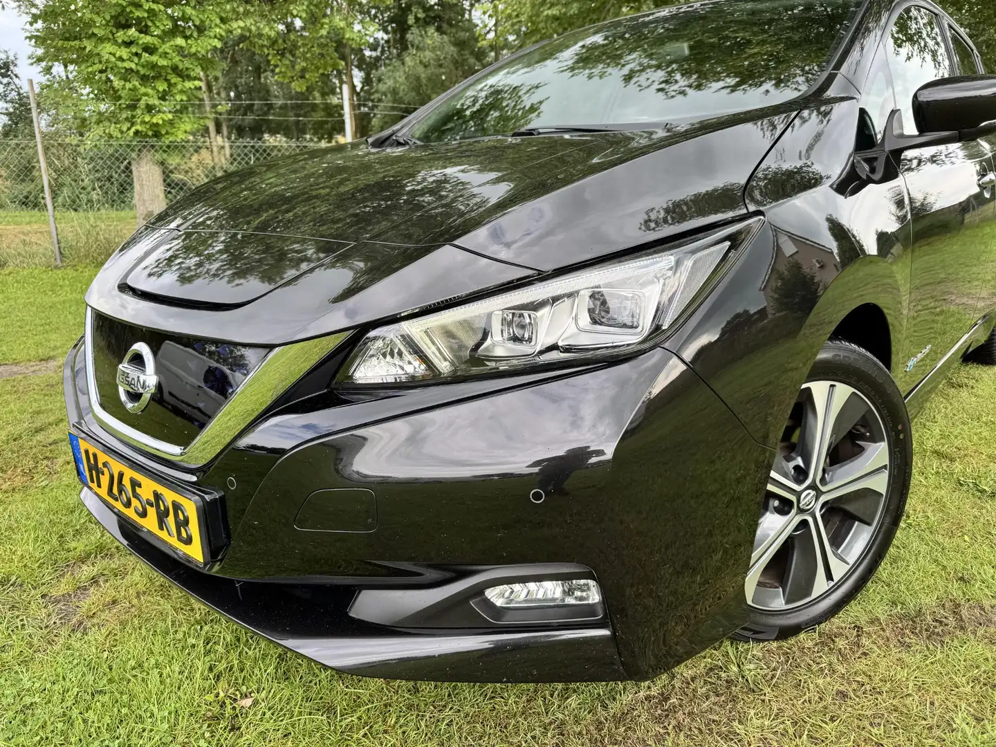 Nissan Leaf Tekna 40 kWh | ADAP. CRUISE | BLINDSPOT | NAVI | C Noir - 2
