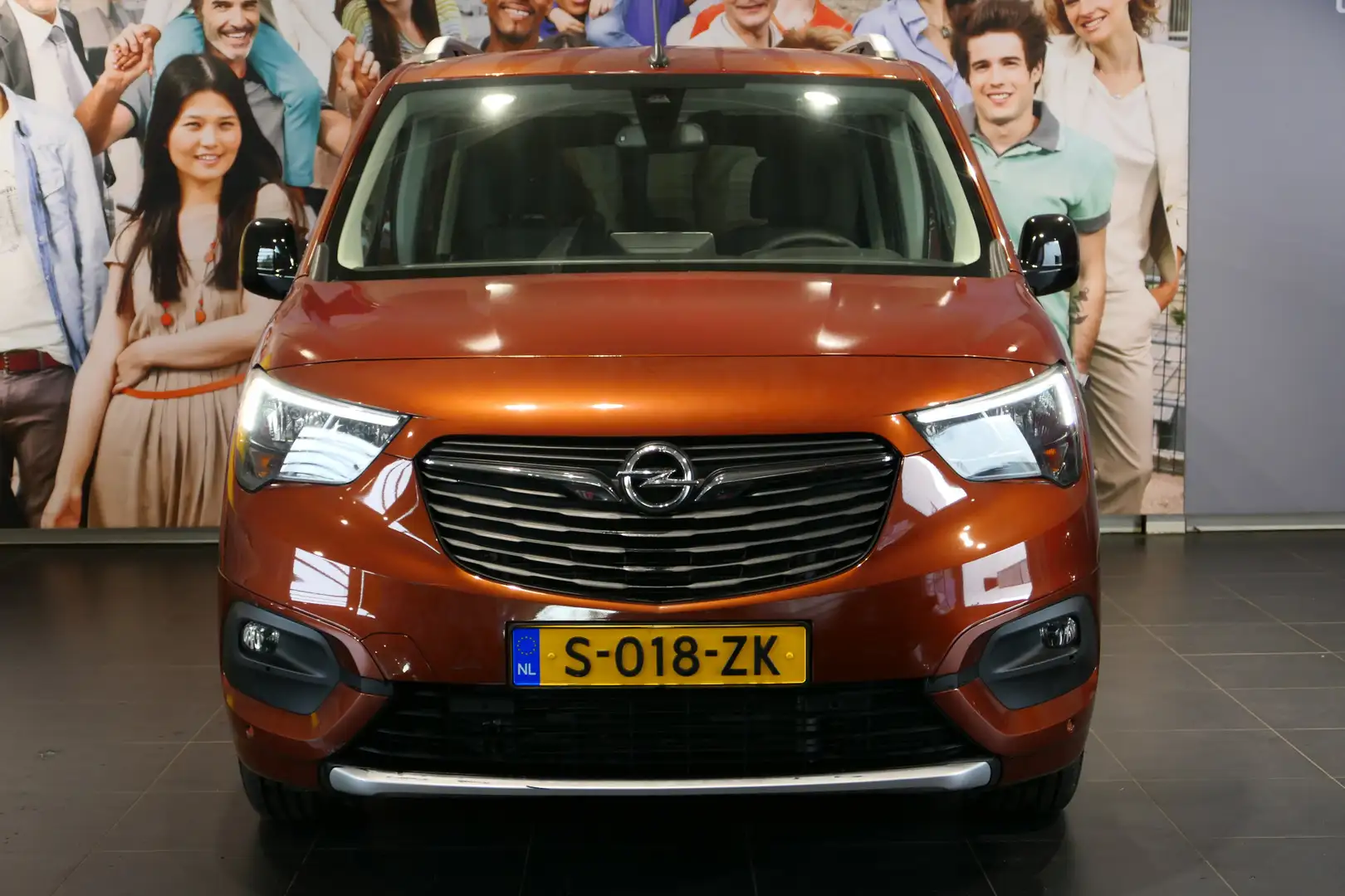 Opel Combo-e Life L1H1 Edition 50 kWh Stuur/Stoelverwarming, Schuifd smeđa - 2