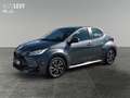 Toyota Yaris 1.5 Hybrid Team D KAMERA*PDC*ALLWETTER Grijs - thumbnail 2
