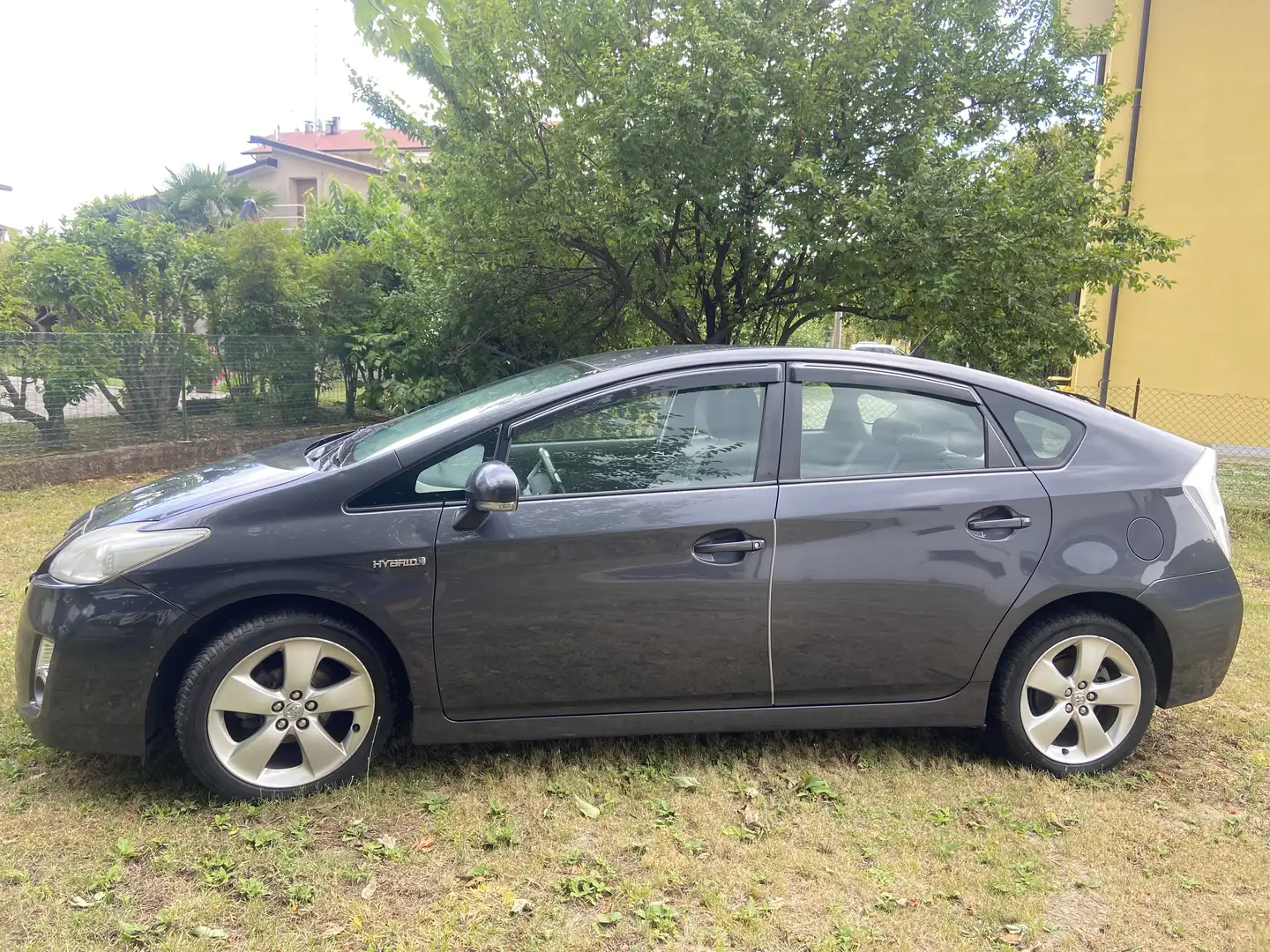 Toyota Prius 1.5 ibrida - 1