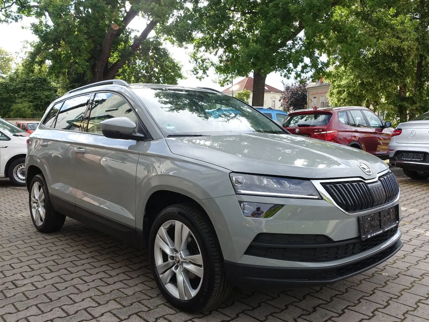 Skoda Karoq 2.0TDi,Style,LED,Navi,Klimaaut,Sitzhzg. Grau - 1