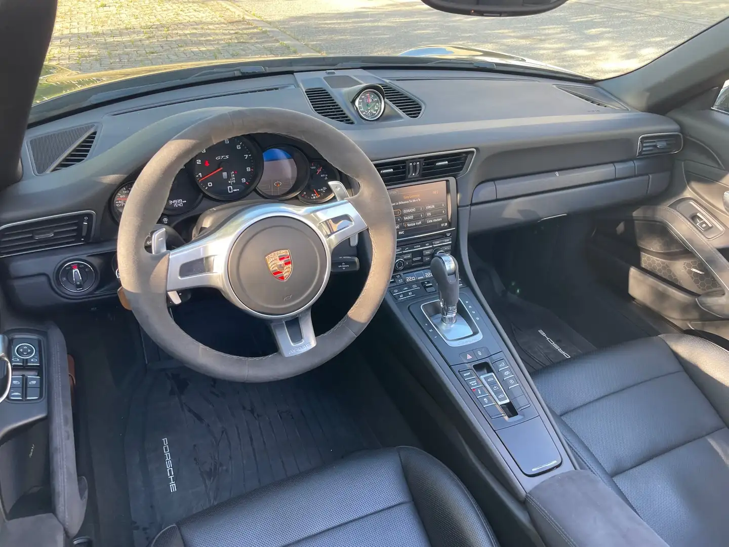 Porsche 991 GTS Nero - 2
