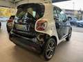 smart forTwo EQ  22kw Bordlader Exklusiv Pano Schwarz - thumbnail 4