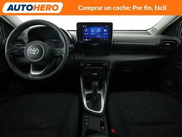 Toyota Yaris view 13