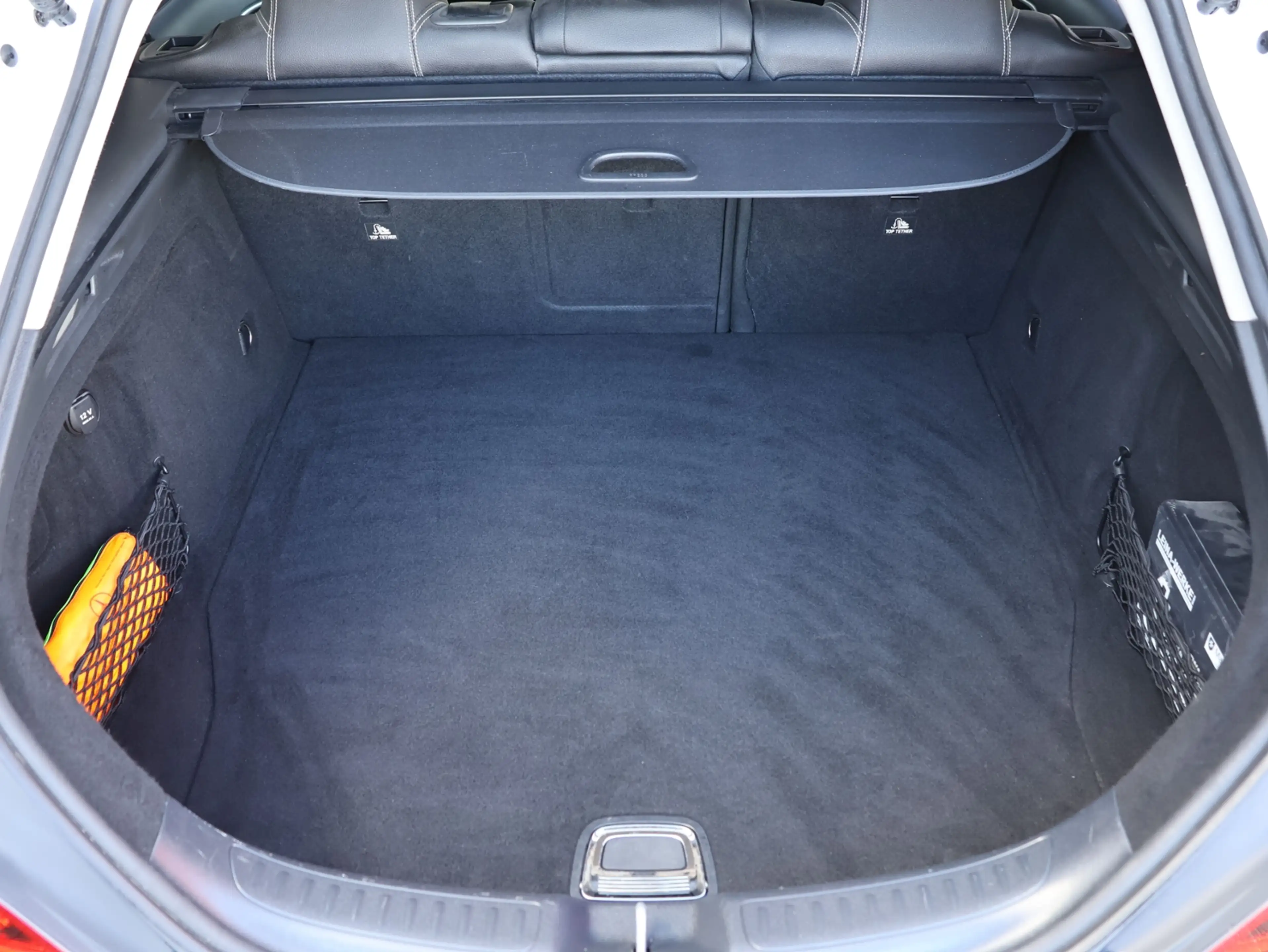 Mercedes-Benz CLA 220 Shooting Brake CDI 4M PANO LED — photo 11