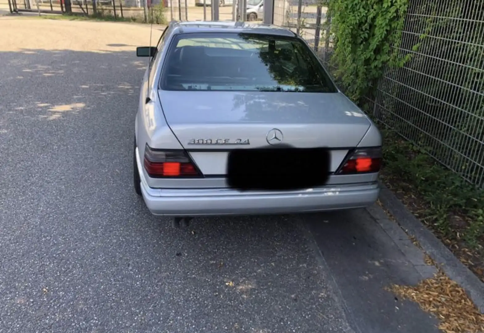 Mercedes-Benz CE 300 - 2