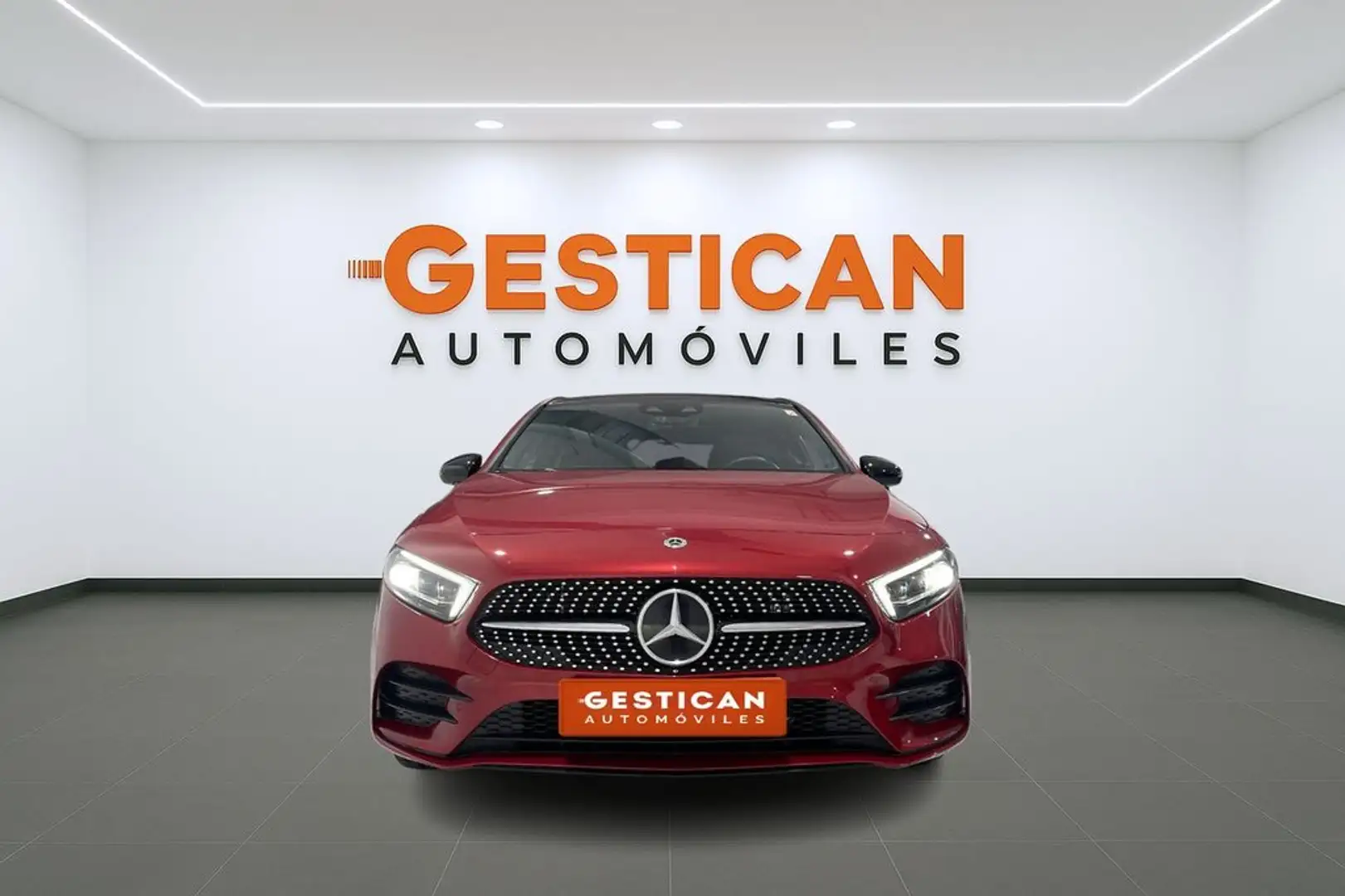 Mercedes-Benz A 250 e Rojo - 2