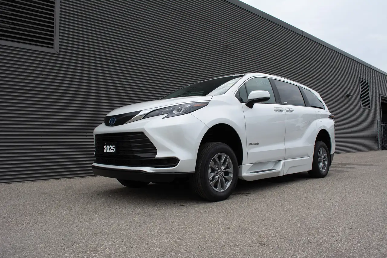 2025 Toyota Sienna