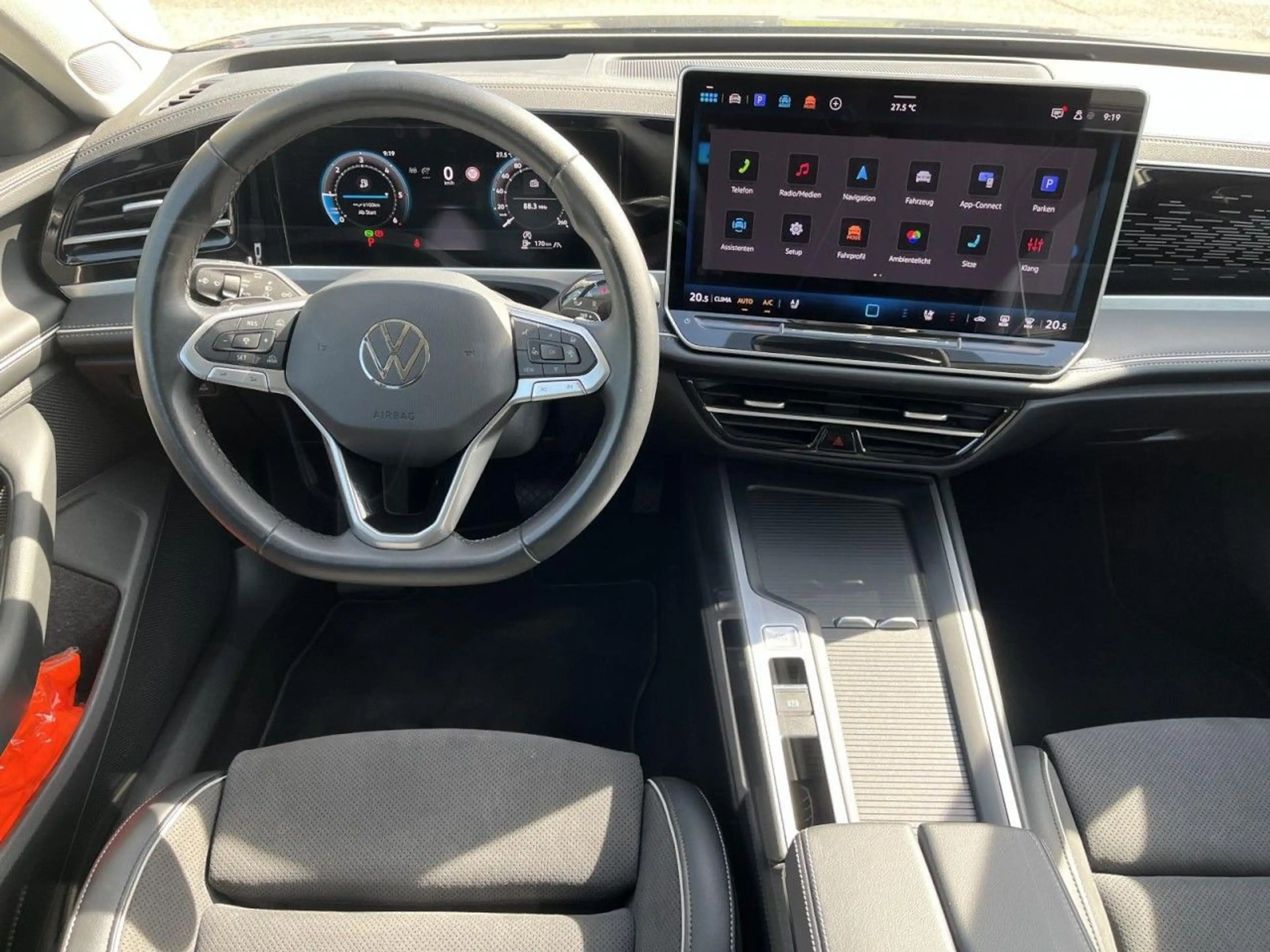 Volkswagen Passat Variant 2.0 TDI Business DSG (LED+NAVI+AH — photo 15