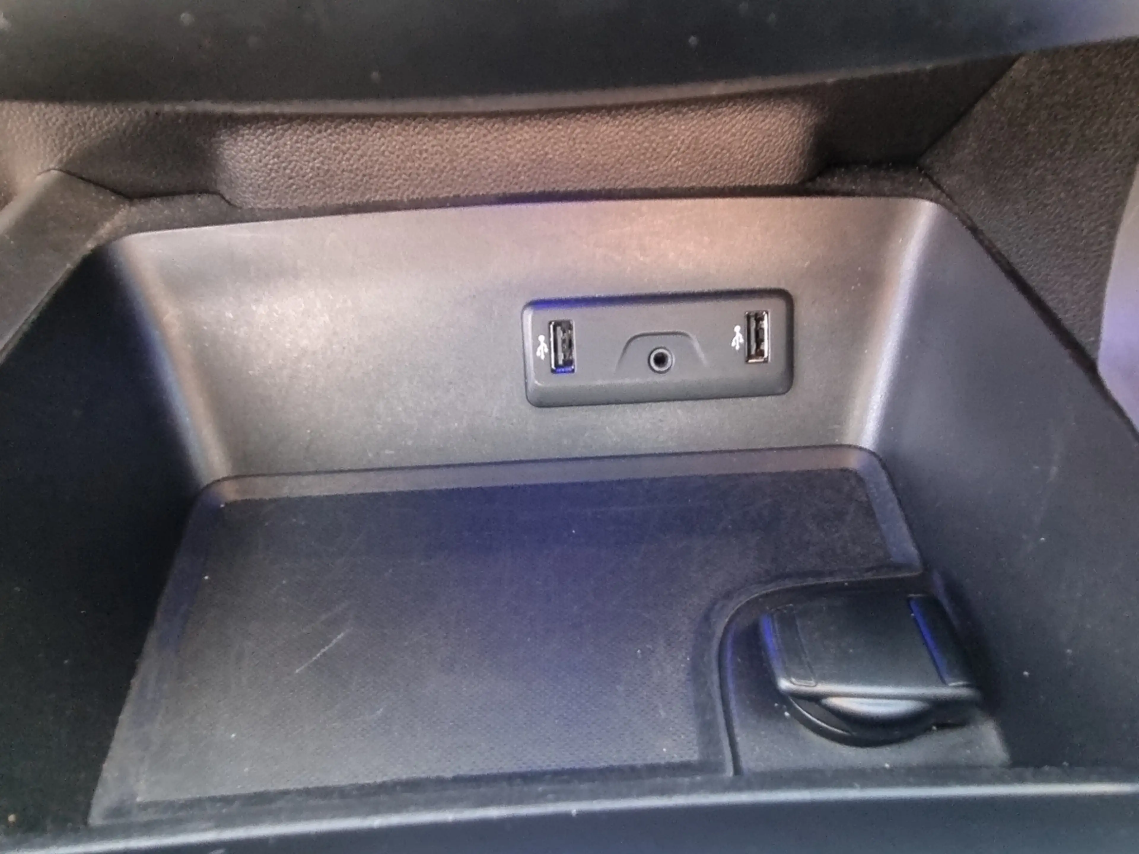 Renault Kadjar Techno TCe 140 — photo 14
