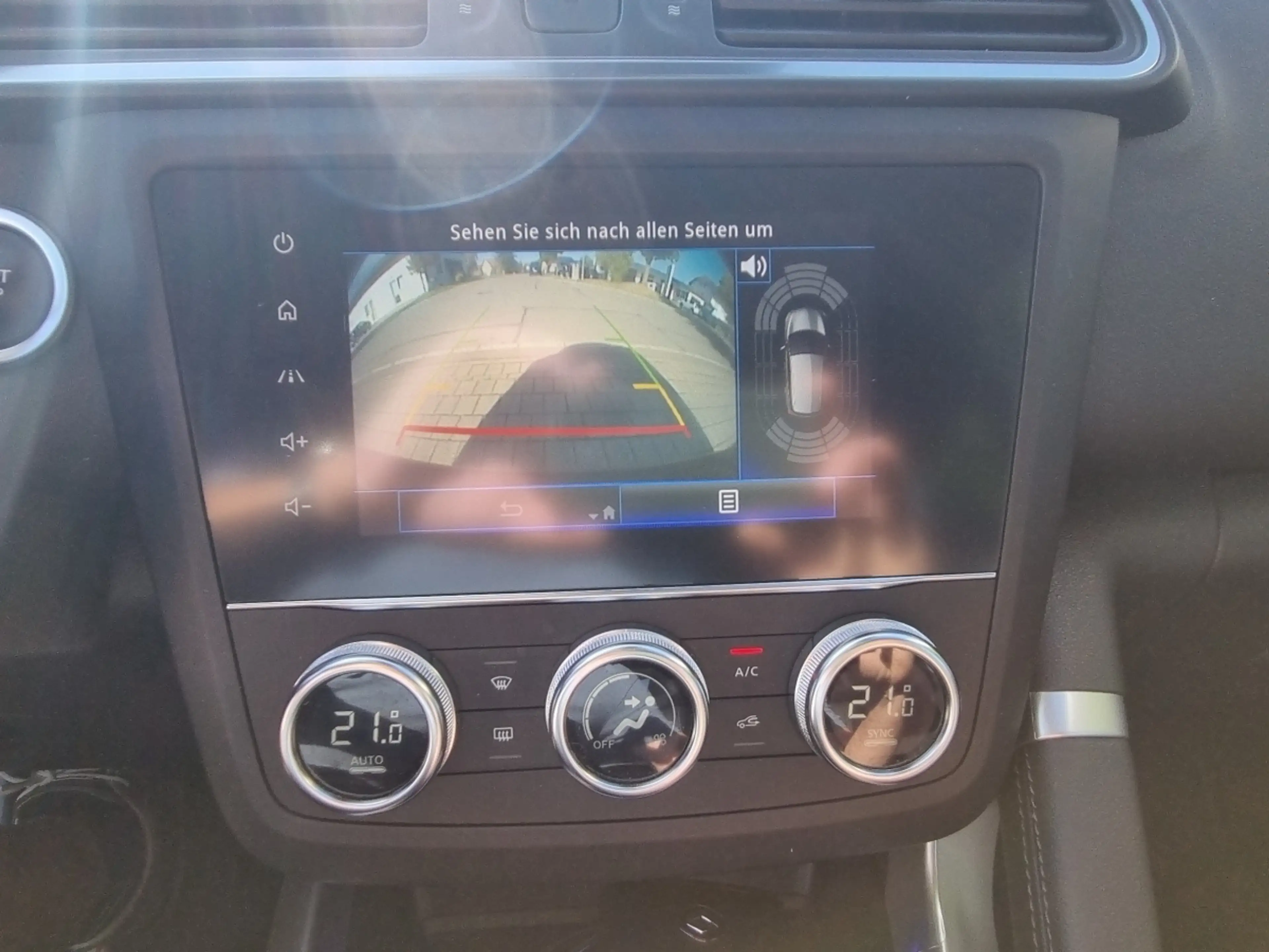 Renault Kadjar Techno TCe 140 — photo 11