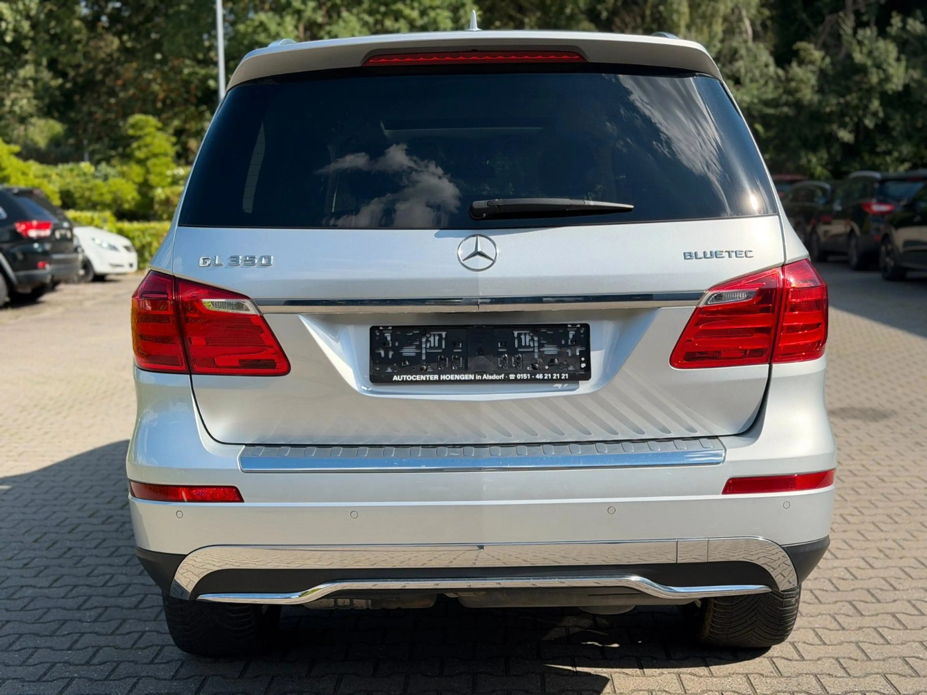 Mercedes-Benz GL 350 BlueTec 4Matic*7Sitzer*Navi*DistronicPlus — photo 9