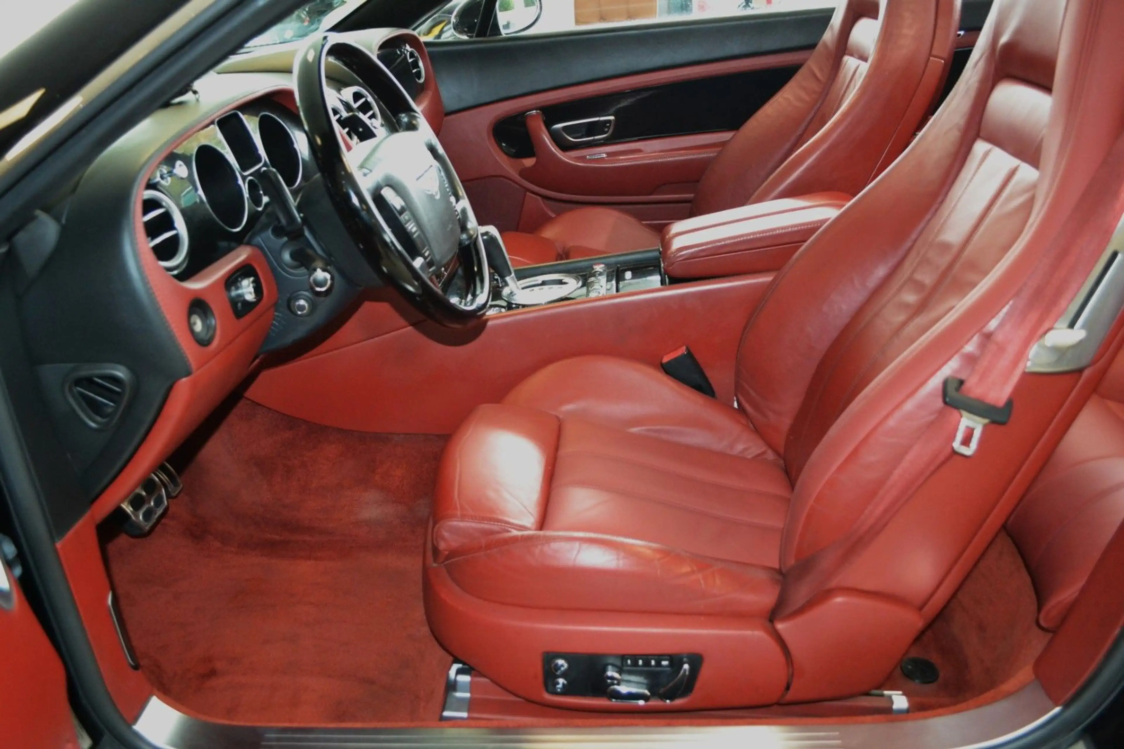 Bentley Continental GTC Continental 6,0 GTC — photo 7