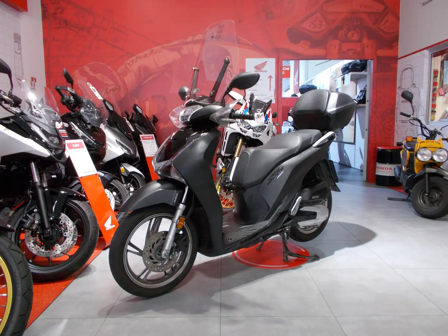 Honda SH 150i Sport Noir - 1