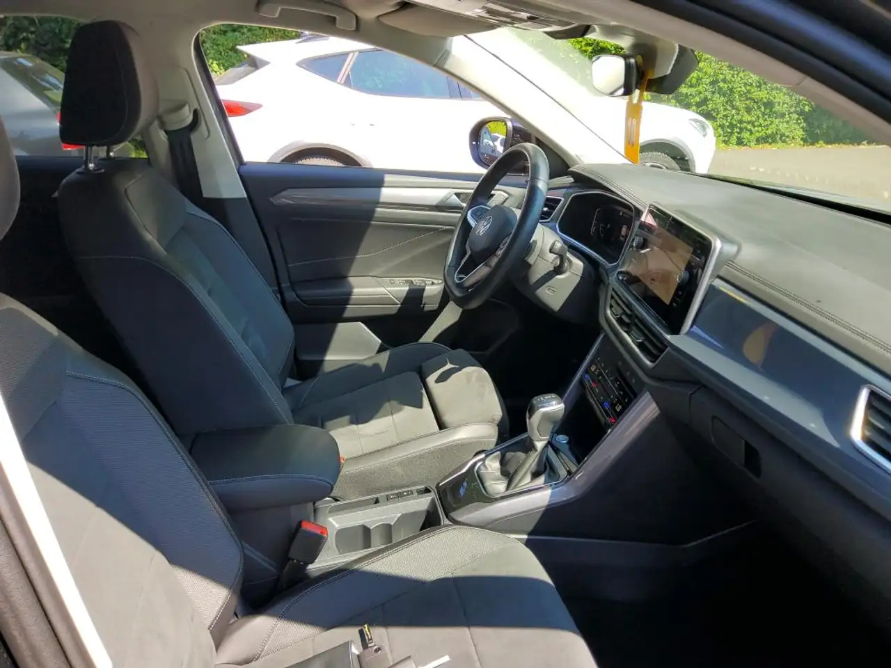 Volkswagen T-Roc Style 1.5 l TSI OPF 110 kW (150 PS) 7-Gang-Dopp..., миниатюра 6