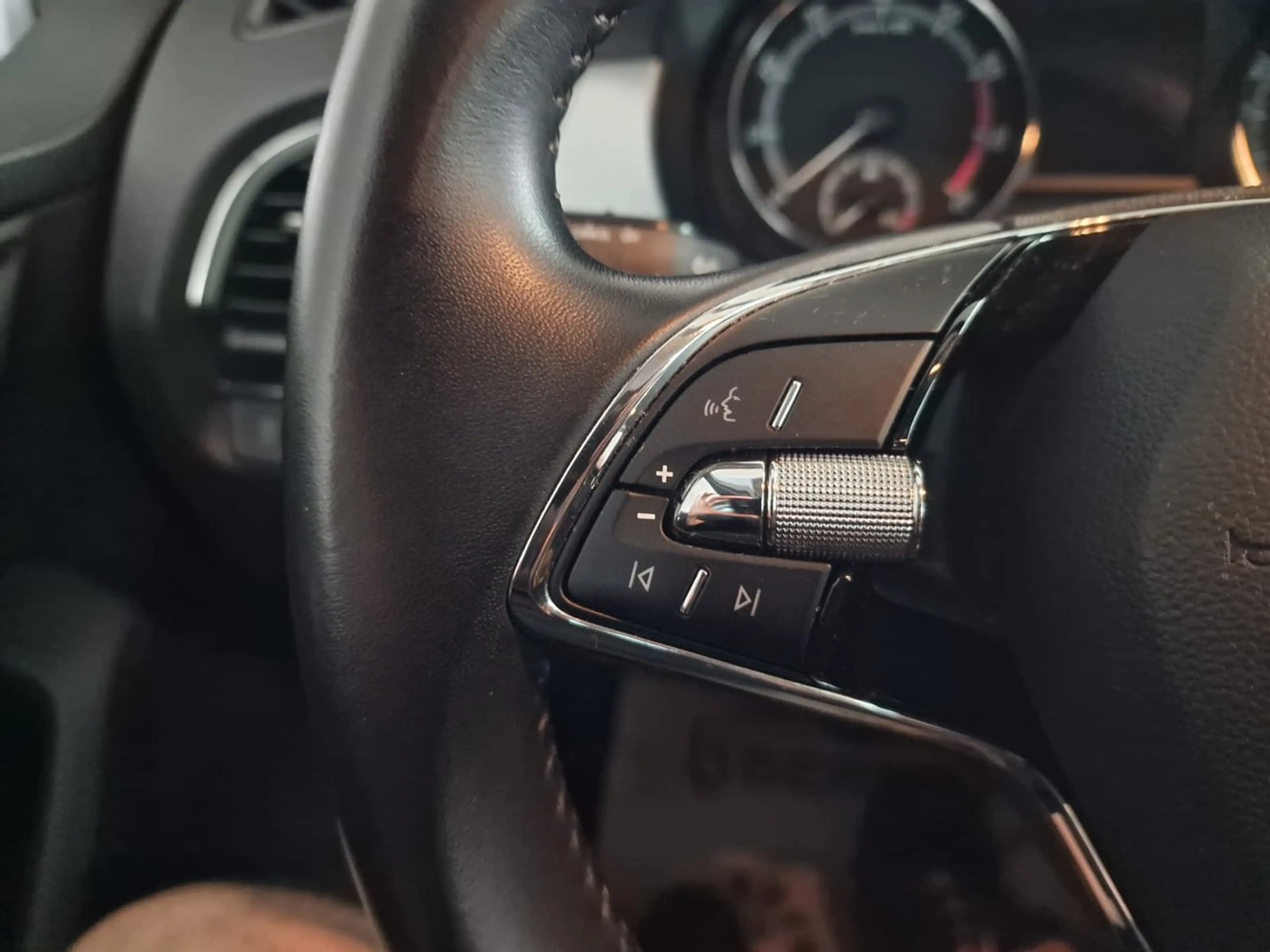 Skoda Fabia Ambition SC TSI — photo 11