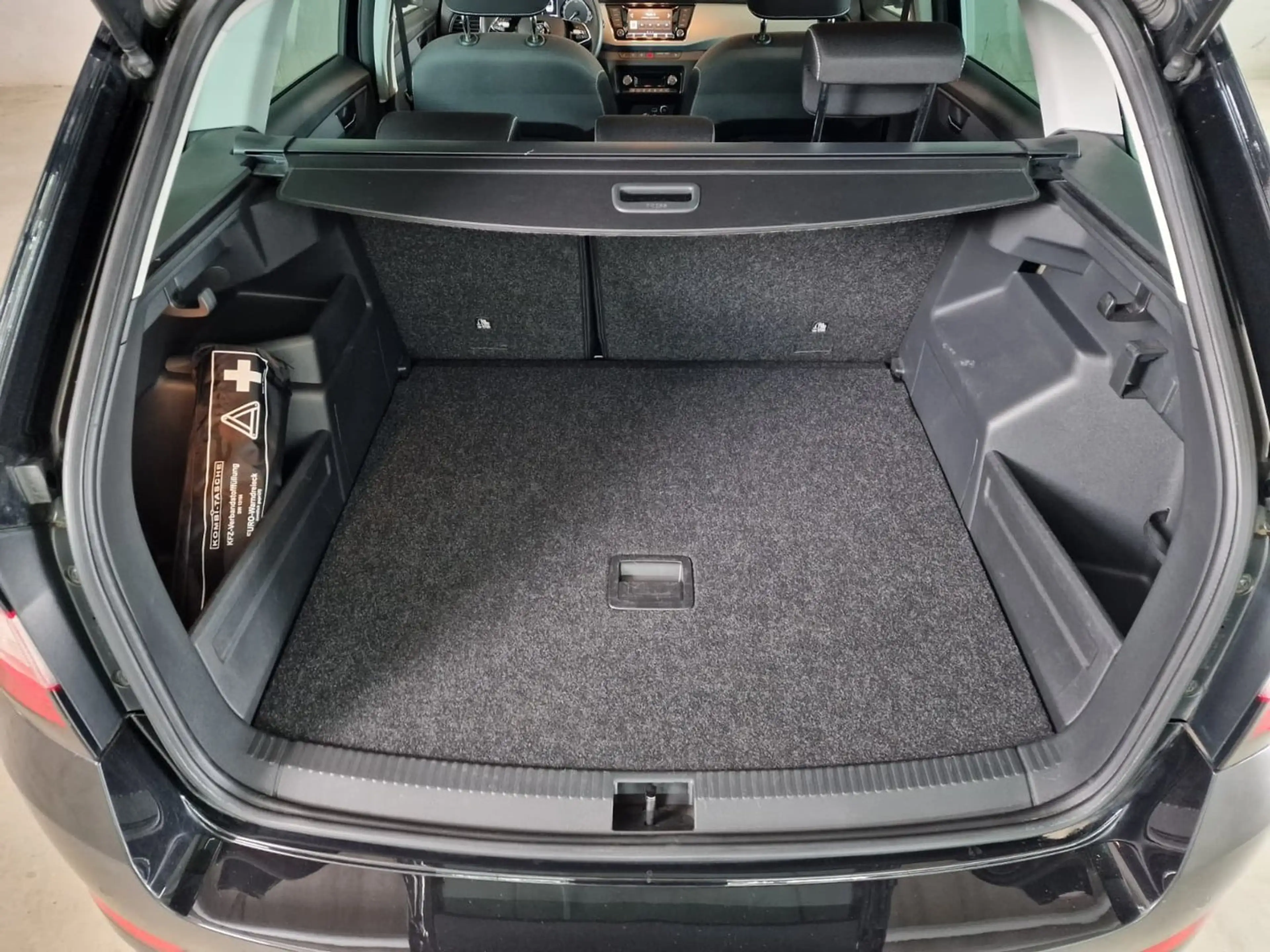 Skoda Fabia Ambition SC TSI — photo 7